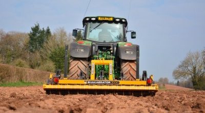 McConnel-Shakaerator-3000-JD-6R-7-400x268