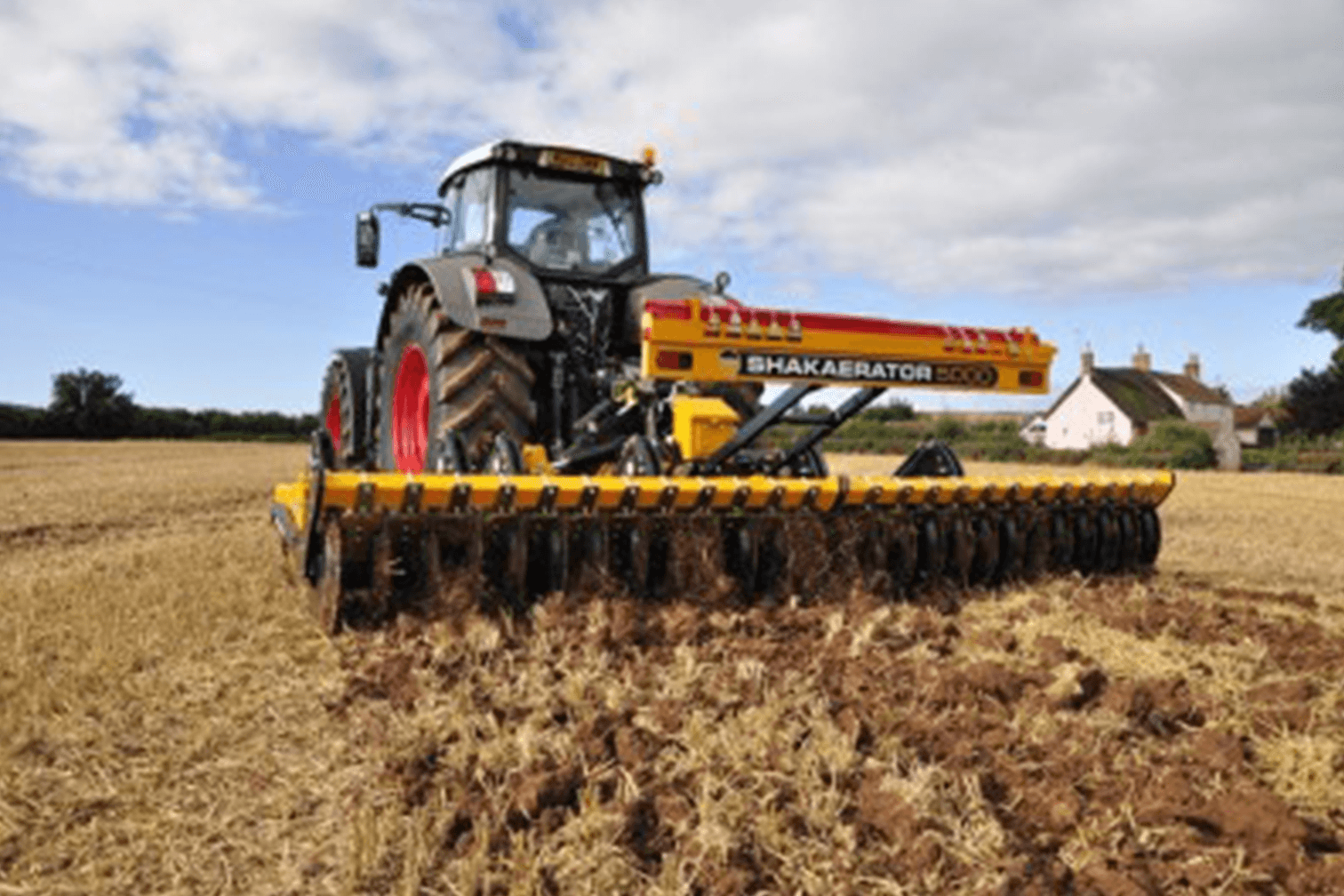 Primaire Bodembewerking _ SHAKAERATOR 4000_5000 cultivator